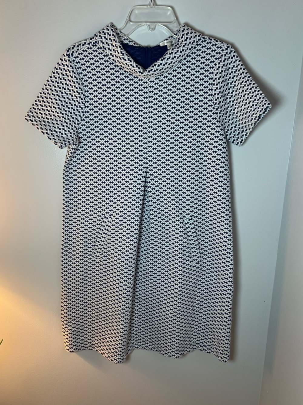 Tyler Boe Kristin Woven Chain Link Blue White Roll Neck Shift Dress Preppy Sz M - Picture 2 of 6